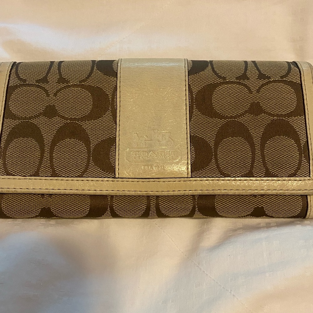 Coach wallet